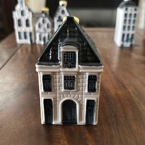 KLM Blue Delft’s BOL House #64